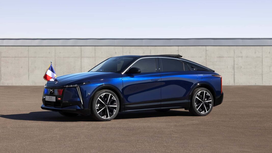 La Nouvelle DS N ° 8 électrique A Fait sa Première Sortie Présidentiellle pour le 8 Mai
