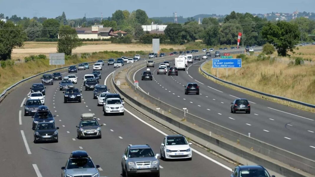 Non contôle technique anuel couler les vehicules de plus de dix ans?
