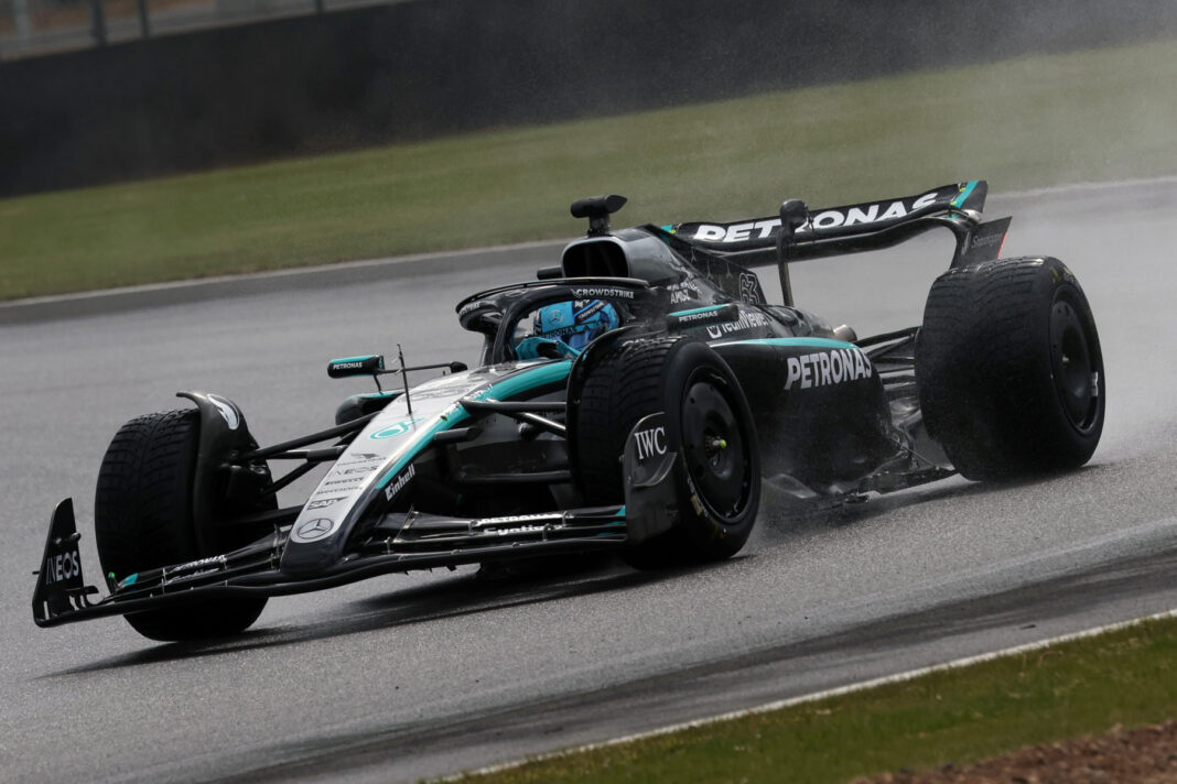 Test Pirelli - Silverstone - Day 2 - Mercedes (3)