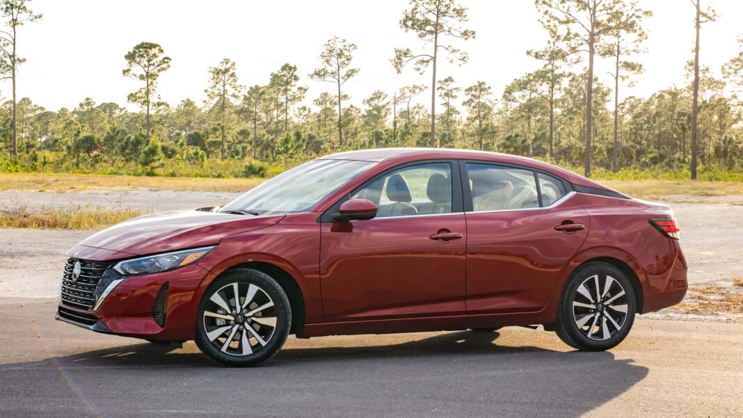 Der Nissan Sentra könnte bald eine amerikanisch gemachte Limousine sein
