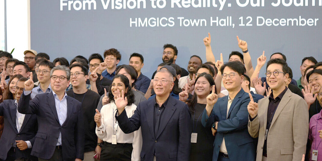 Hyundai Motor Group Innovation Center Singapore Celebrates First Anniversary with Group Executive Chair Euisun Chung