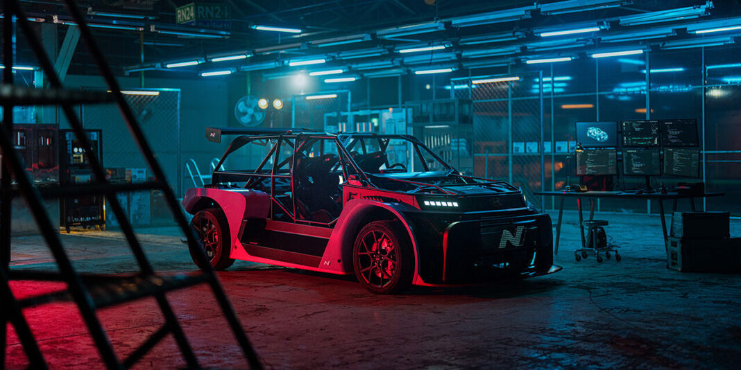 Hyundai N, gelecekteki yüksek performanslı EV'lerin yolunu açarak n 2024 gününde cesur RN24'ü dışarı çıkarıyor
