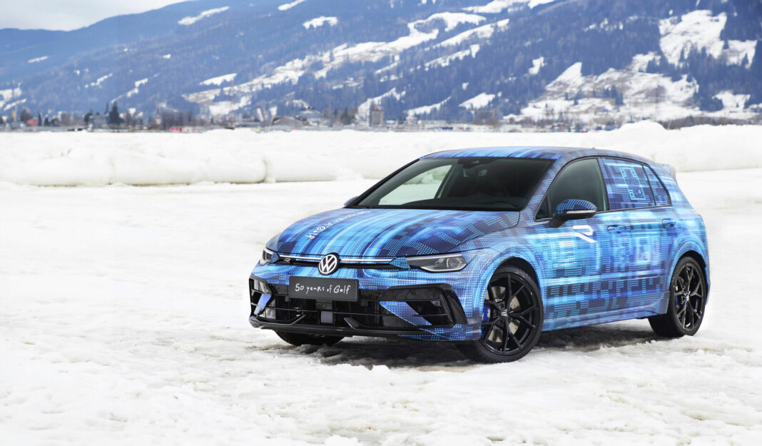 Ice Race in Zell am See: Volkswagen gibt Vorgeschmack auf neuen Golf R