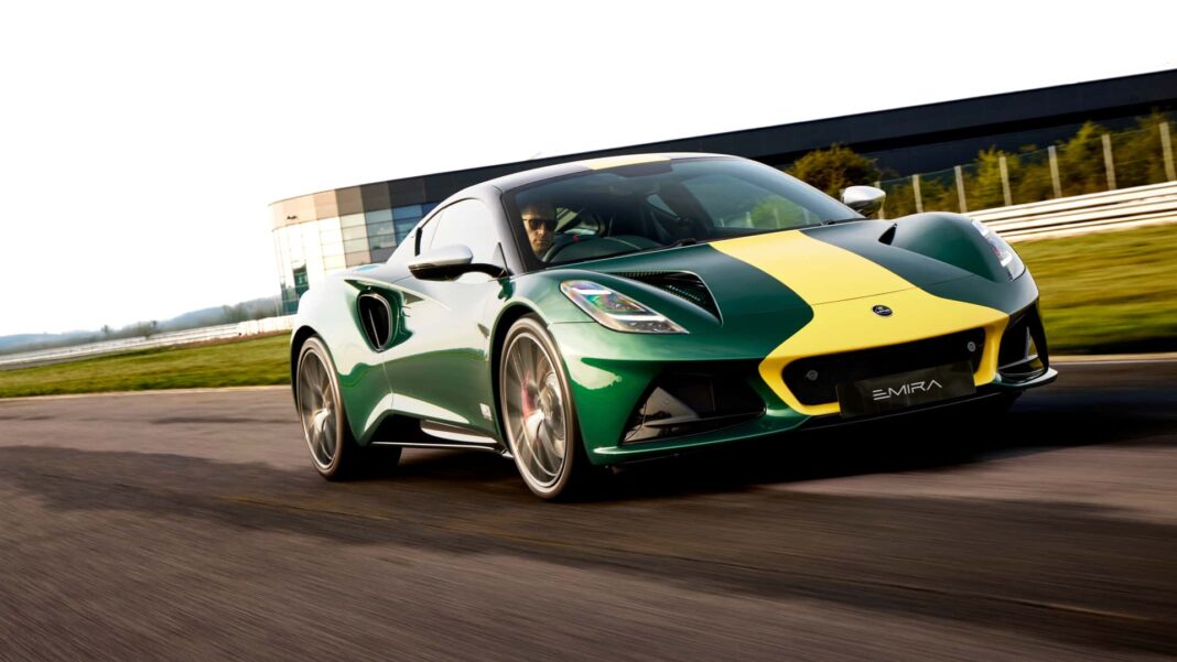 Lotus Rend Hommage à Jim Clark AVEC UNE Édition Collecteur de l'Emira
