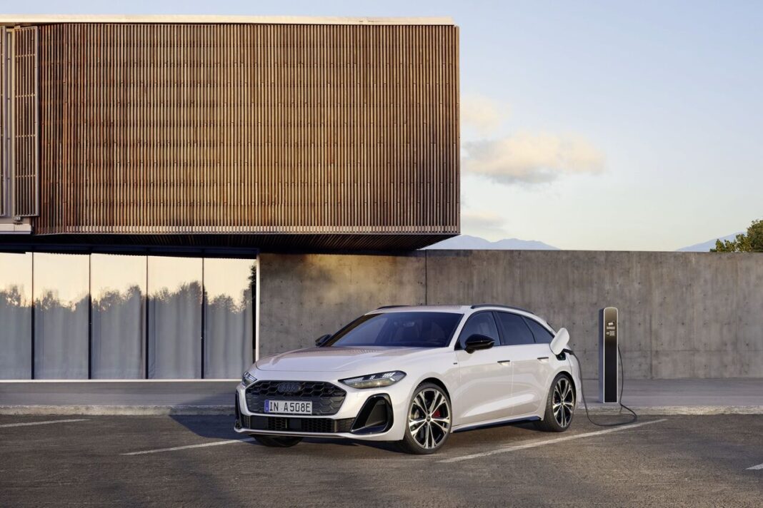 Neue Plug-in-Hybride des Audi A5 vereinen Dynamik, Effizienz und hohe elektrische Reichweite
