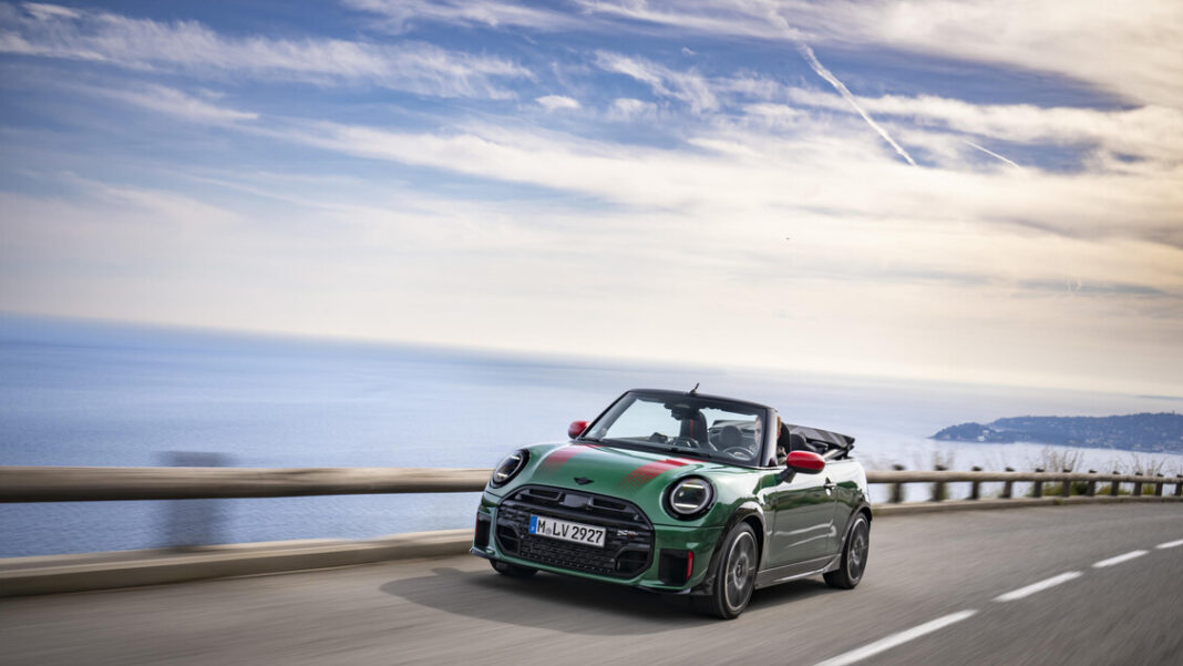 Prestazioni a cielo aperto per Mini John Cooper Works Cabrio