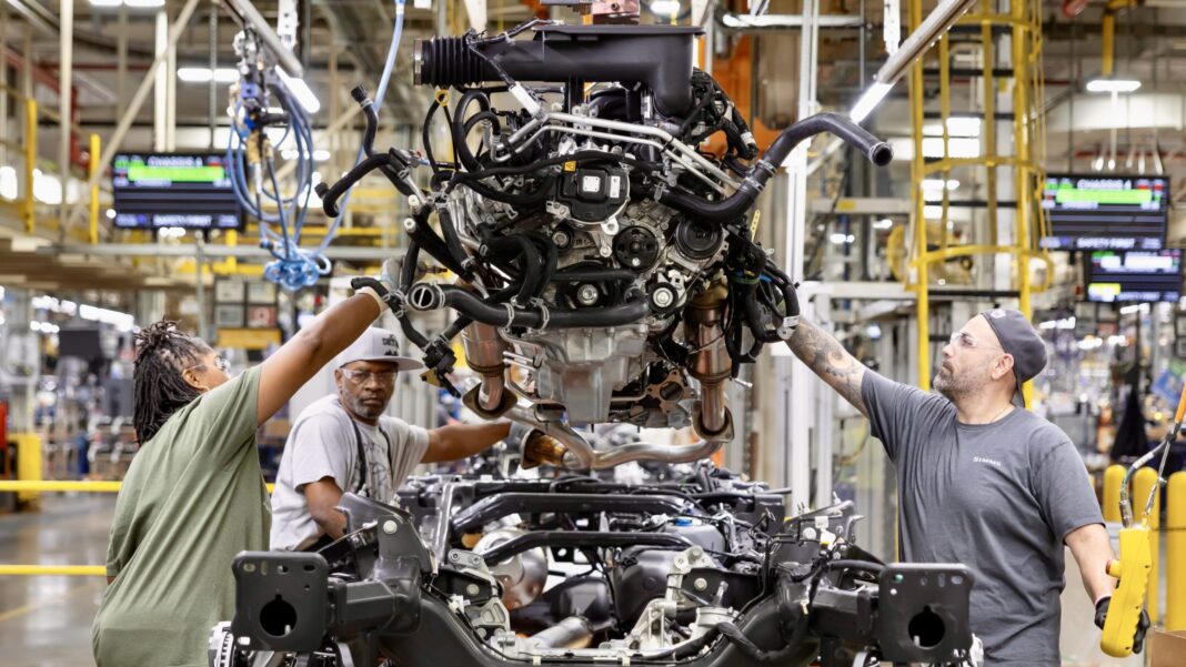 Trump Offers Tariff Relief on Auto Parts During Michigan Stop